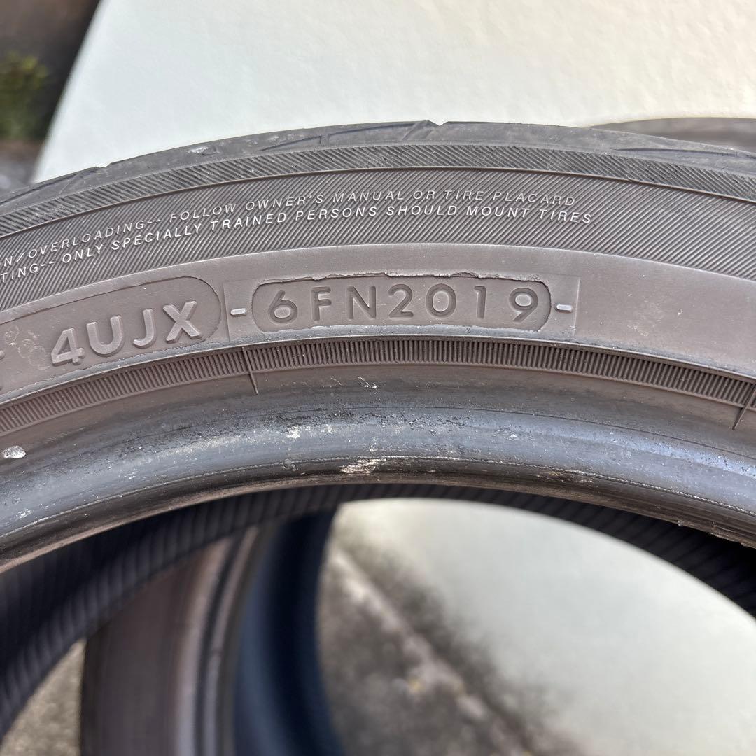 アドバン　フレバ 18インチタイヤ 245/40R18