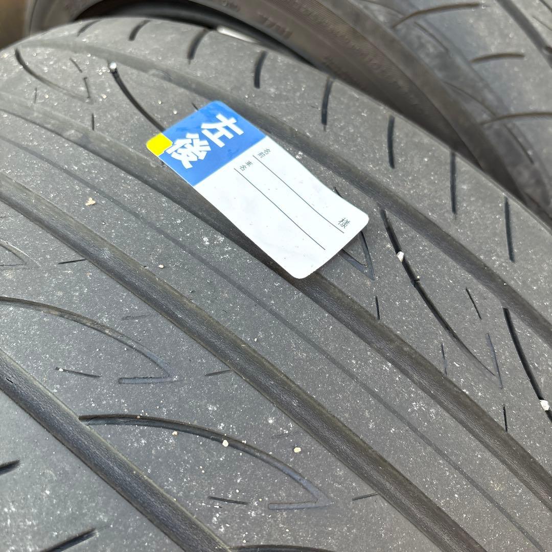 アドバン　フレバ 18インチタイヤ 245/40R18
