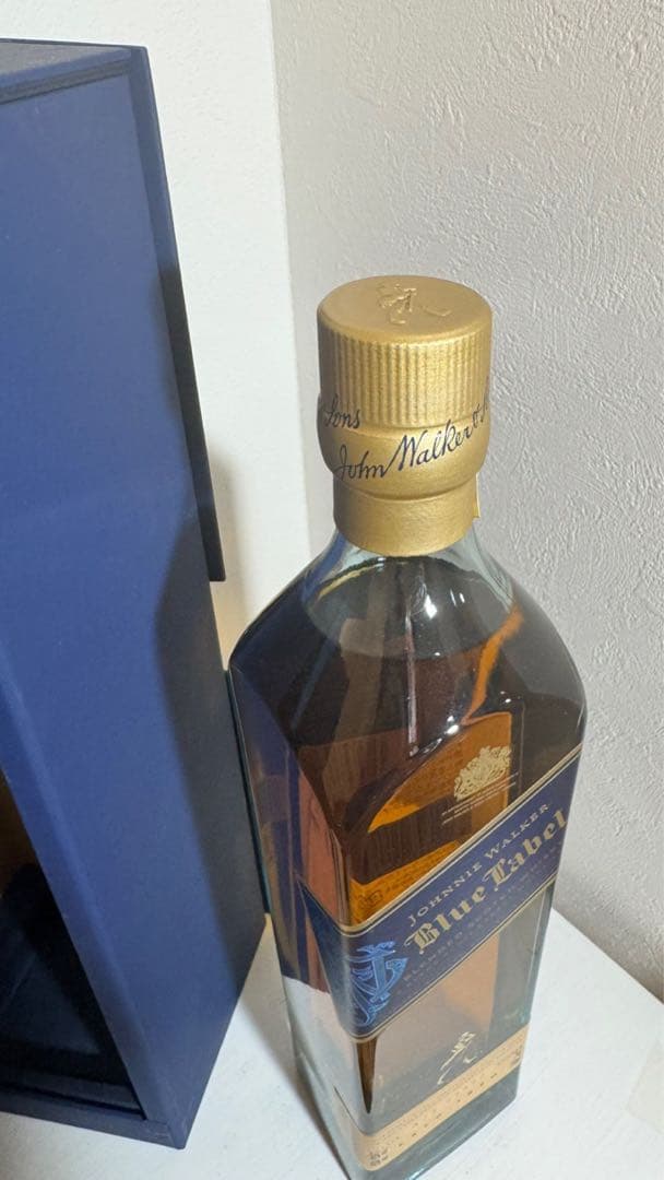 ジョニーウォーカー ブルーラベル 750ml 新品未開封 正規品