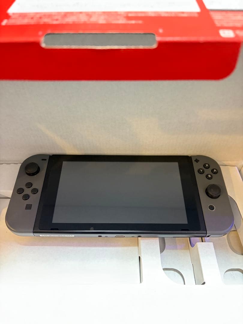 【美品】Nintendo Switch 本体 グレー Joy-Conおまけ付き
