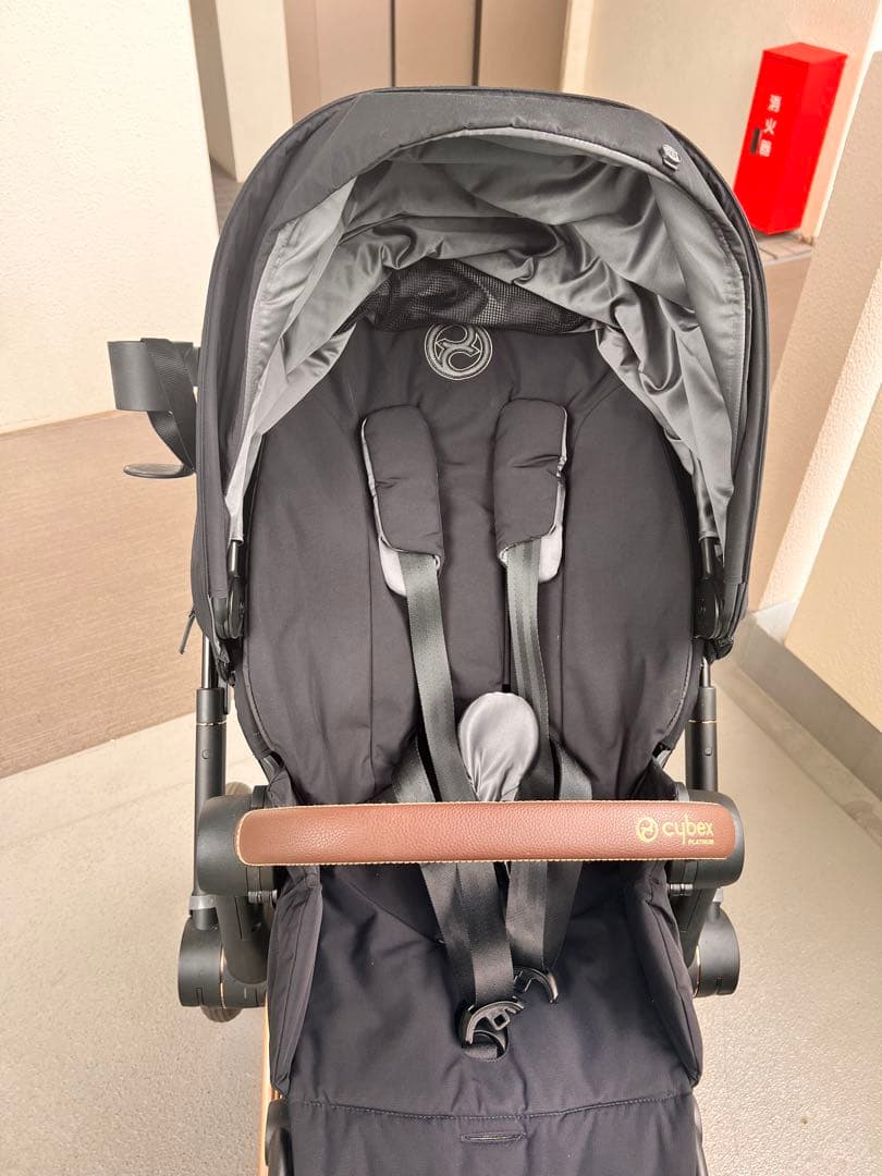 cybexブラック ベビーカー 折りたたみ機能付き