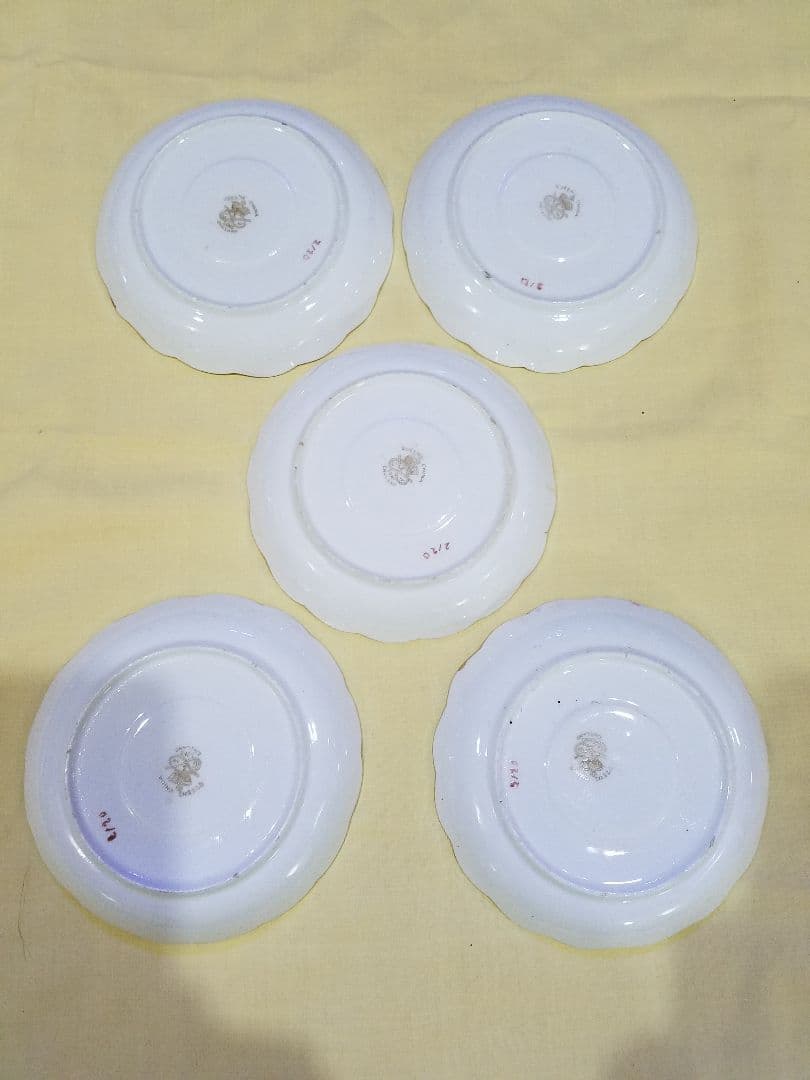 アンティークカップトリオ