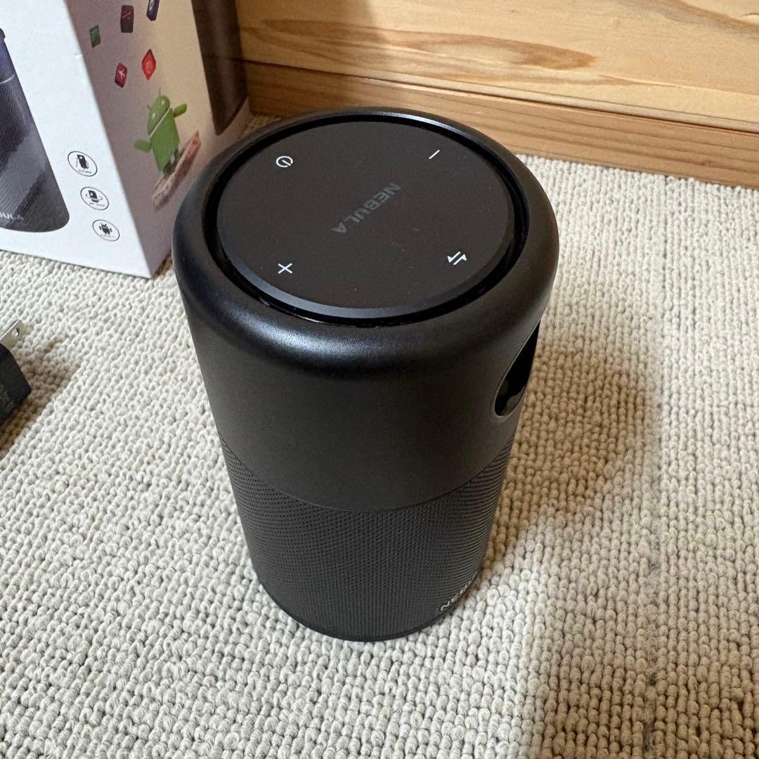 Anker Nebula Capsule 小型プロジェクター