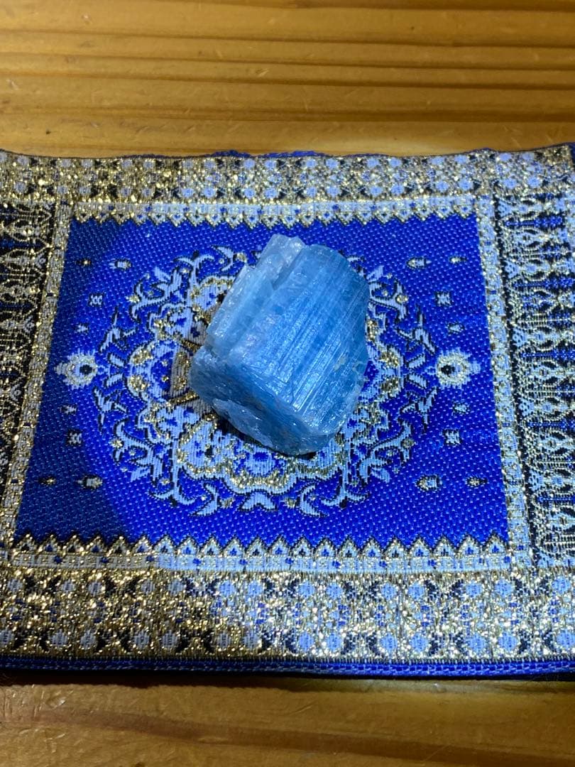 アクアマリン　原石　ヒマラヤ