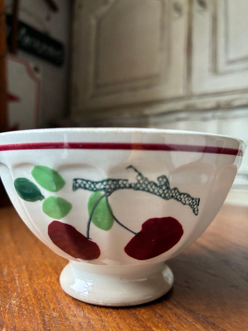 フランス　アンティーク　カフェオレ　ボウル　さくらんぼ　陶器　サクランボ