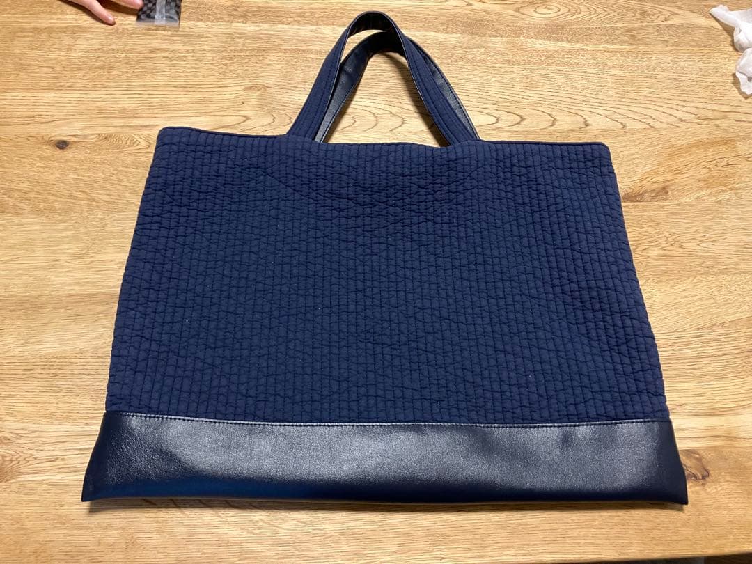 ファミリア　ピオヌンナル　バッグ