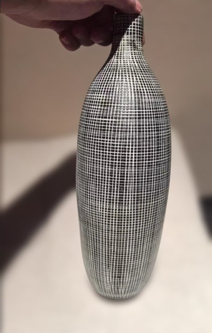 ストライプ陶器花瓶