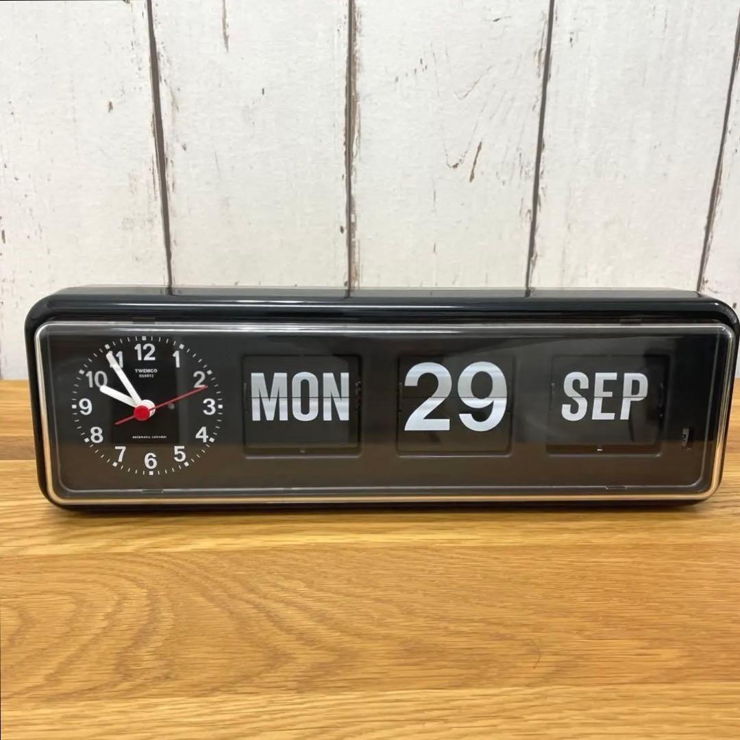 【美品】 TWEMCO カレンダー付き時計BQ-38