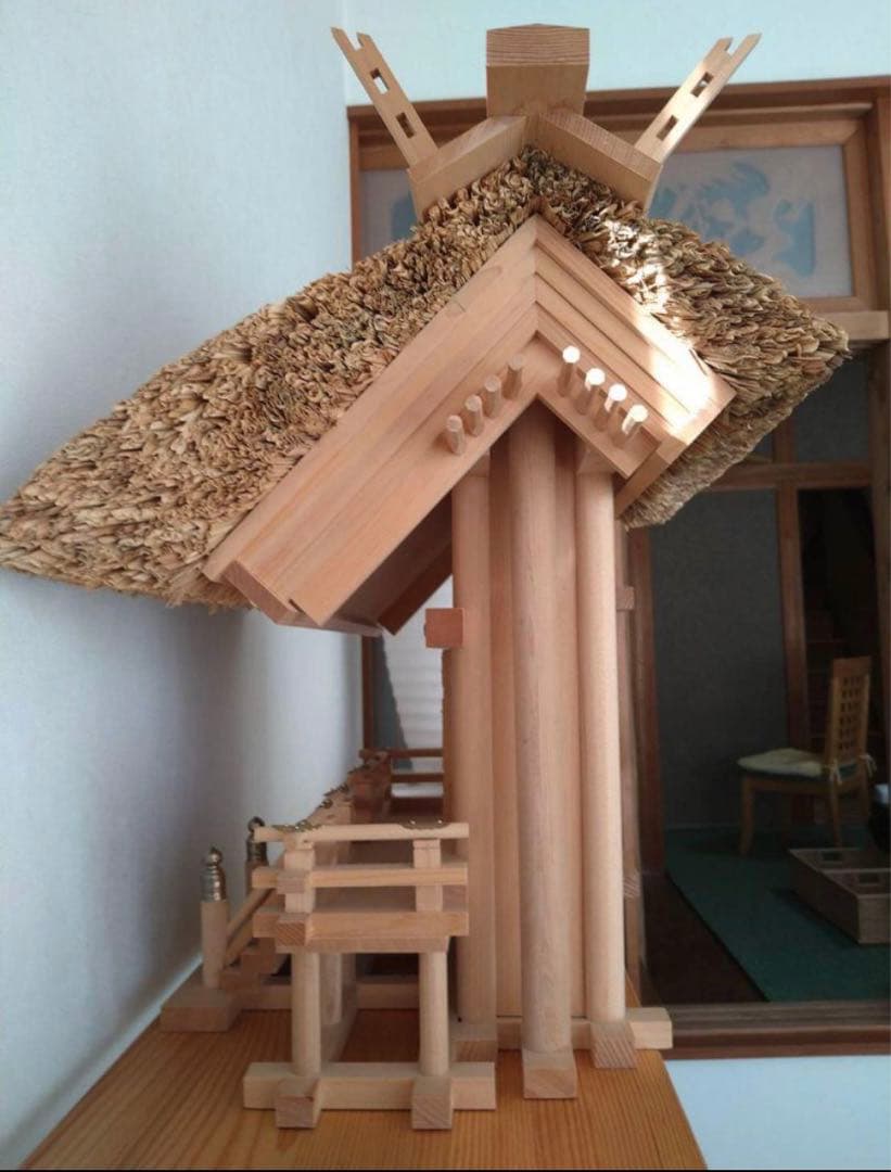 ★ 伊勢神宮の御社殿と同じ様式の茅葺神棚★