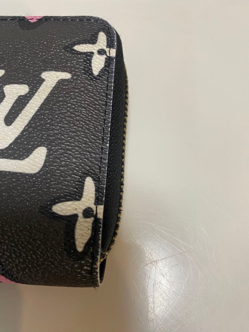ルイ・ヴィトンの長財布
