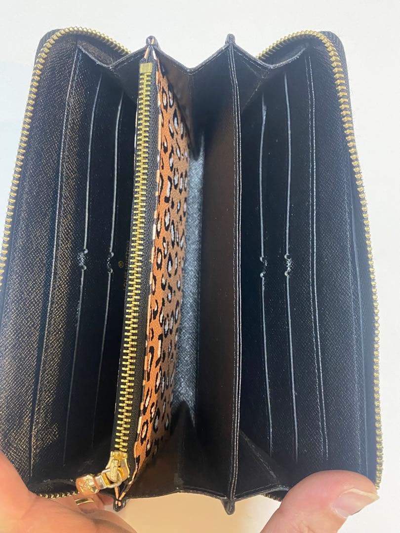 ルイ・ヴィトンの長財布