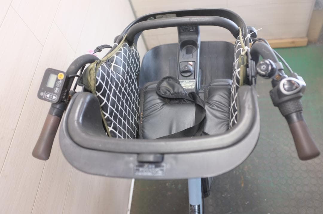 新基準　パナ　ギュット20インチ 3段変速 8Ah(5点灯)　充電器有