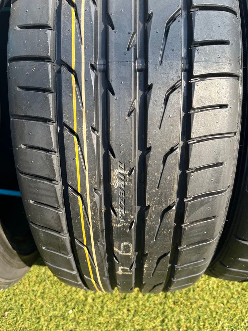 藤*之様 DUNLOP DIREZZA 225/45R18新品4本