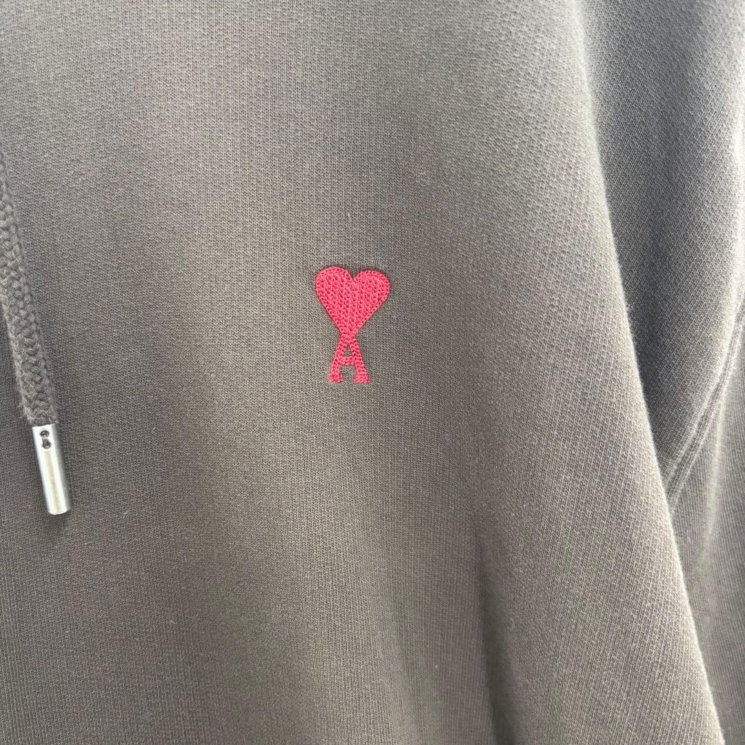 【希少カラー】Amiアミ 刺繍 ワンポイント ハートロゴ　パーカー XL