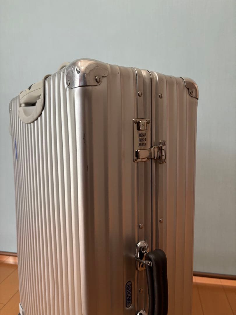 RIMOWA リモワ　クラシックフライト　キャリーケース　旅行カバン　82Ｌ