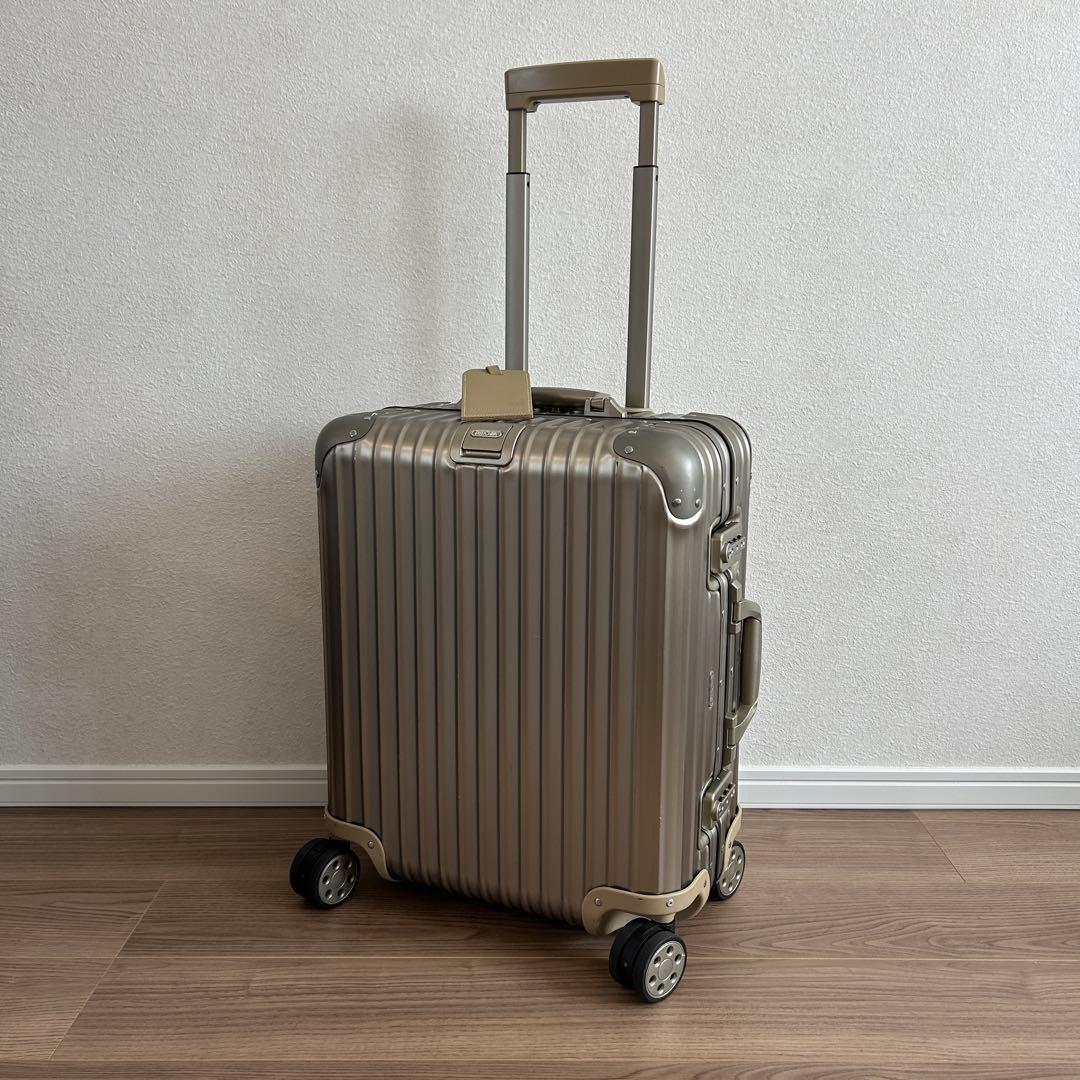 美品 RIMOWA リモワ 4輪 48L トパーズ キャリーケース スーツケース