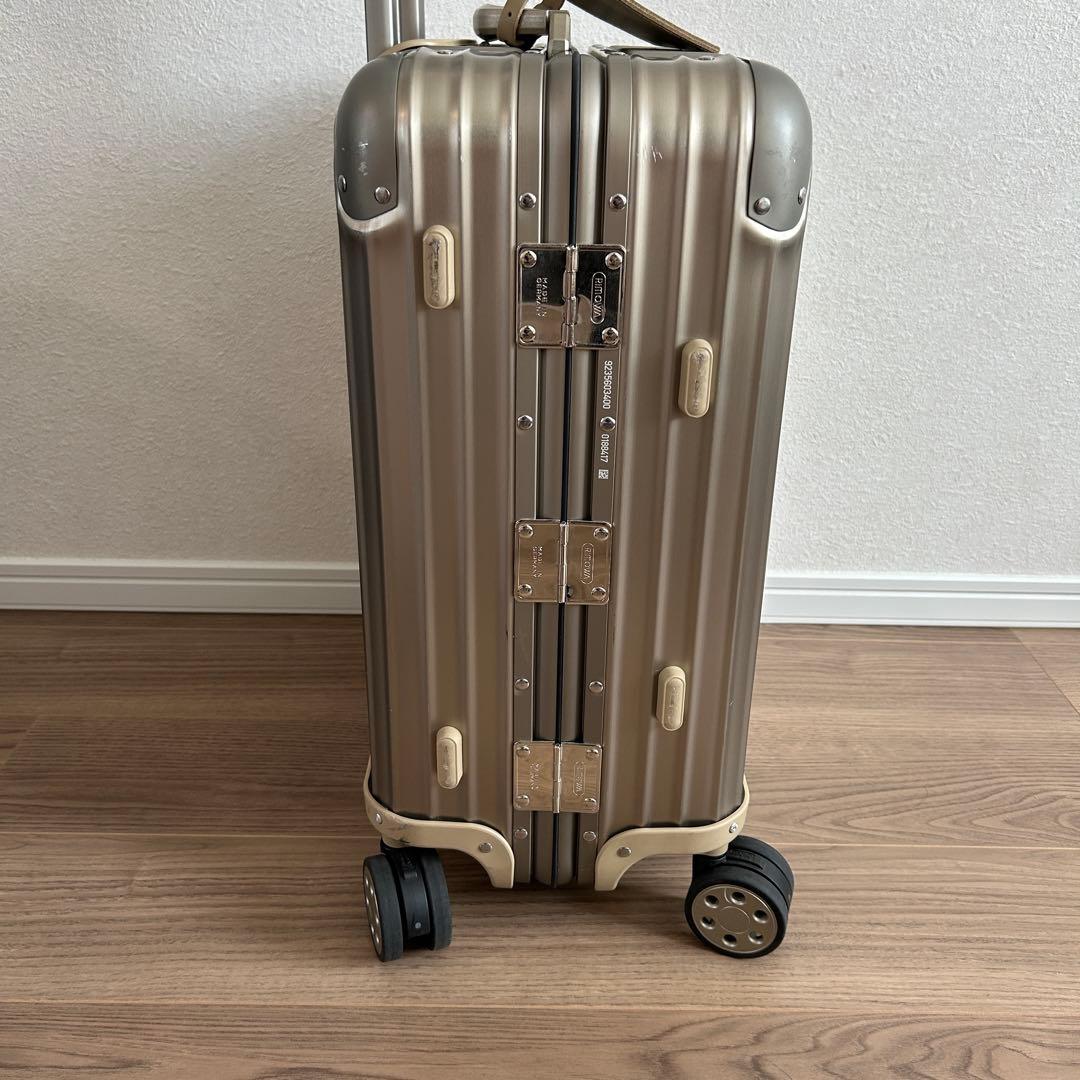 美品 RIMOWA リモワ 4輪 48L トパーズ キャリーケース スーツケース
