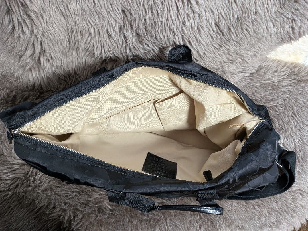 COACH ブラック シグネチャーナイロンボストンバッグ
