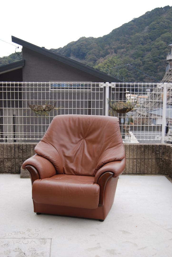 オランダ製　ダッチカントリー　ブラウンレザー 一人掛けソファ