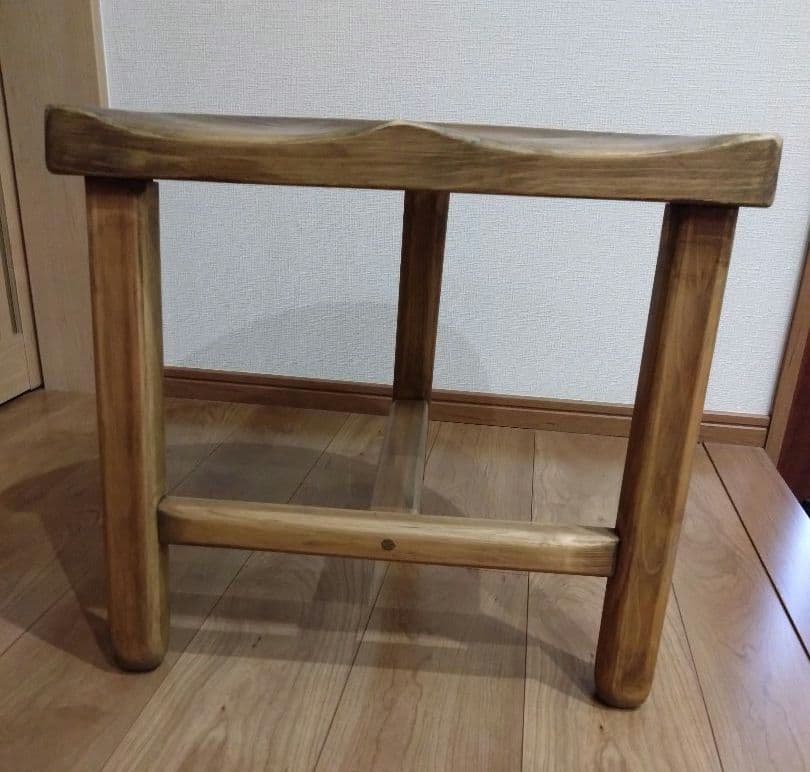 檜の半丸椅子(85)　値下げ❕大変座りやすく、つるつるに仕上げ、アンティーク調