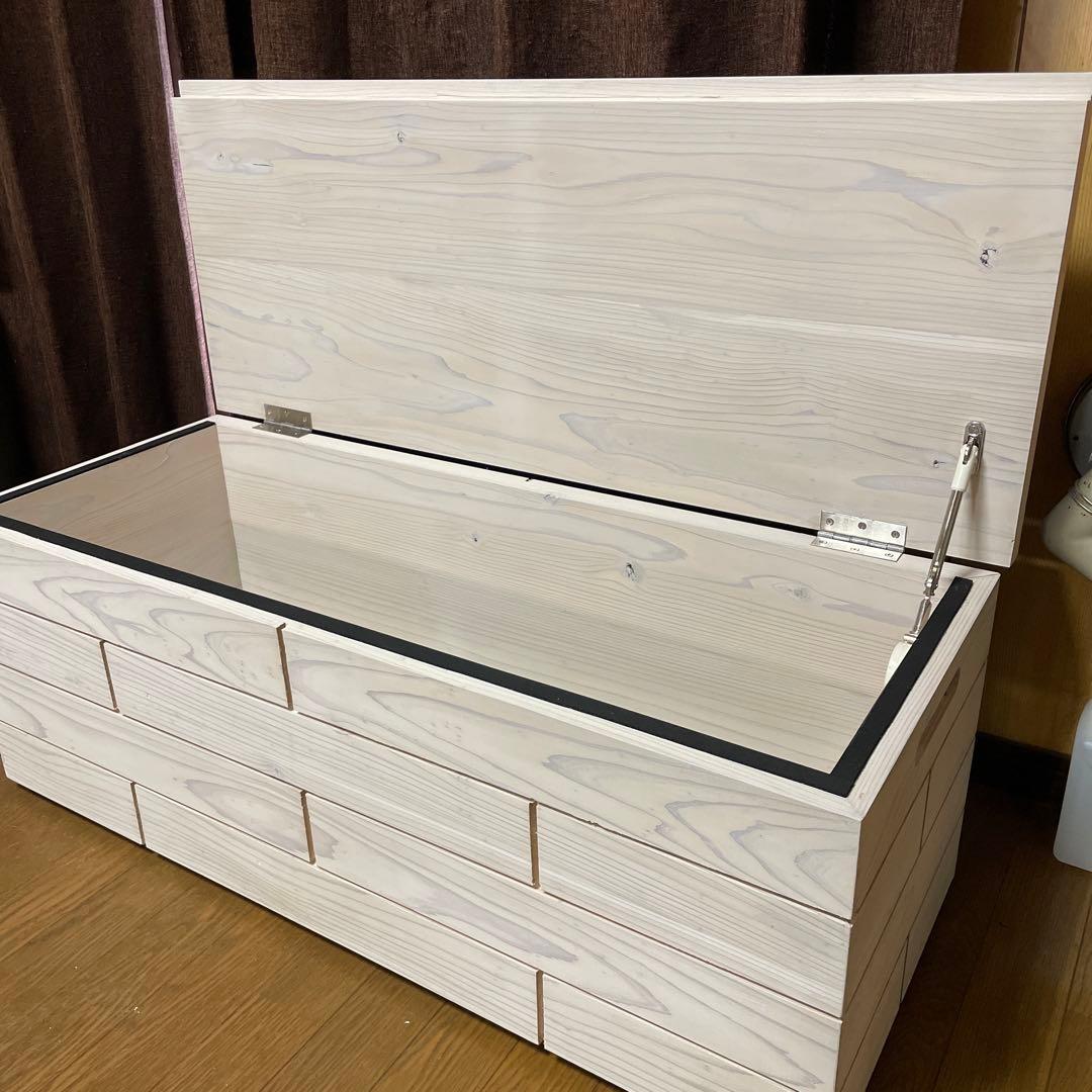 収納ベンチ