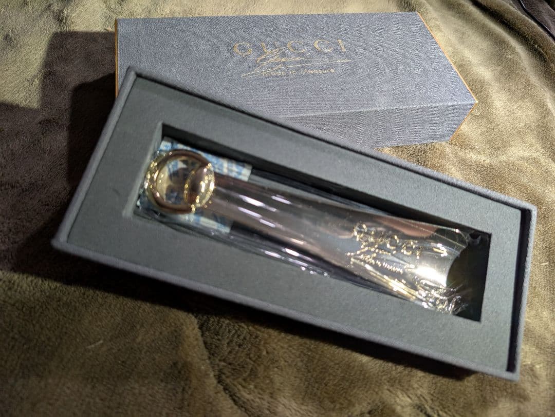 GUCCI メタルロゴ靴べら 新品未開封