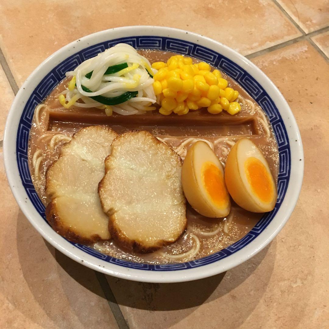 食品サンプル  スマホ置き