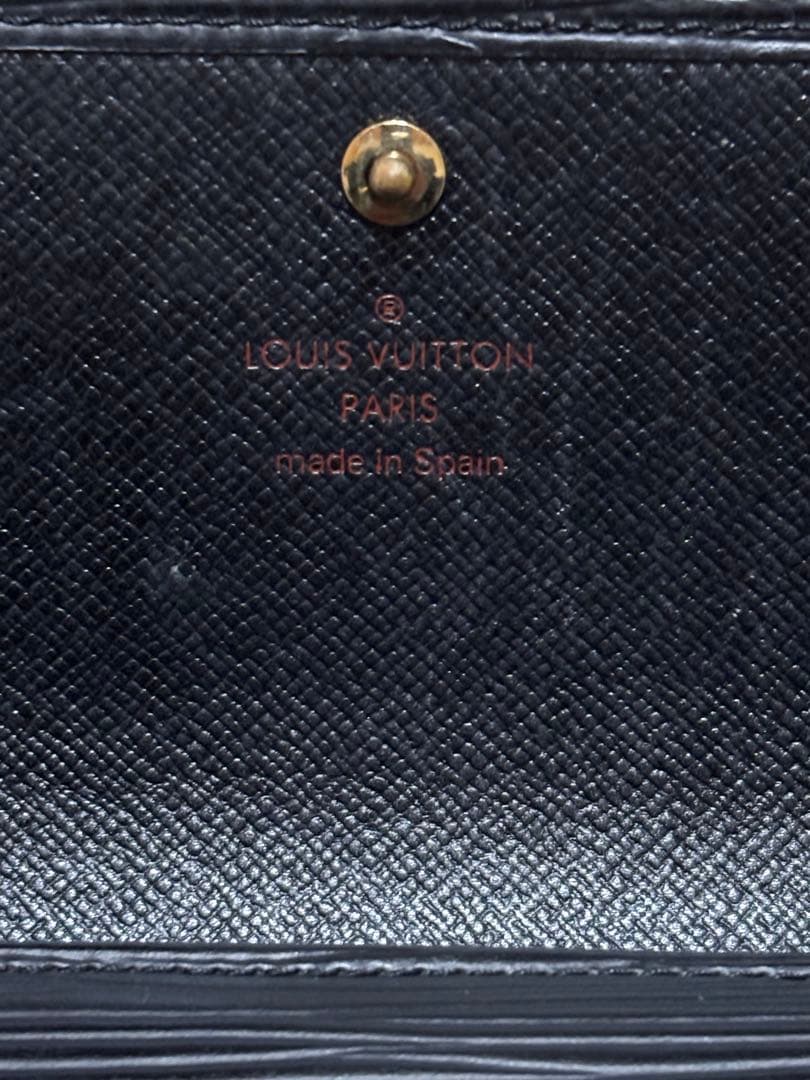 ルイヴィトン インターナショナル エピ 黒 3つ折長財布 CA0917