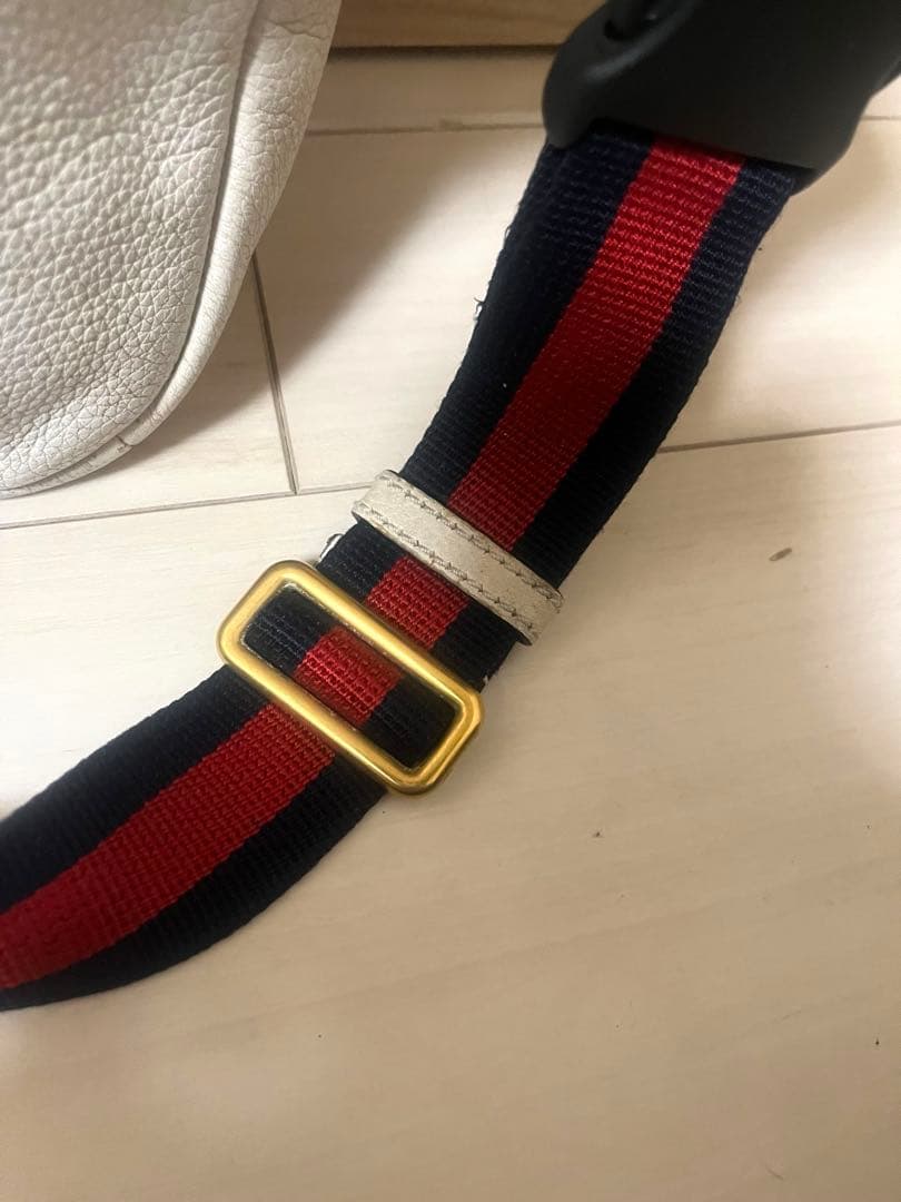GUCCI グッチ ボディーバッグ シェリーライン レザー ホワイト