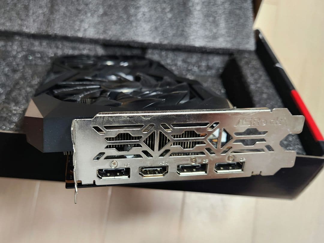 グラフィックボード・グラボ・ビデオカード ASRock Radeon RX 6600 XT Challenger