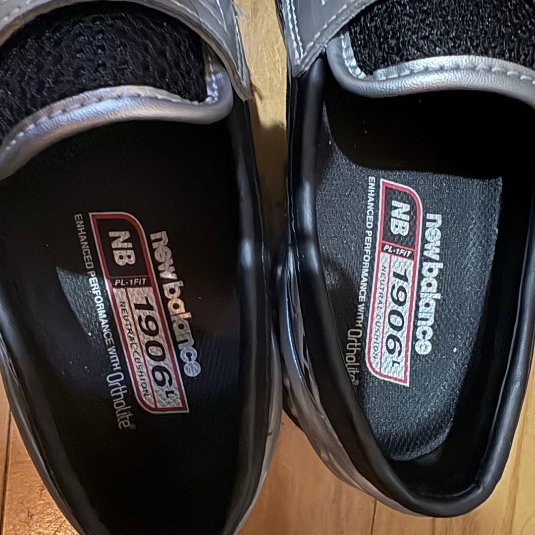 newbalance 1906loc 23.5 Black Silver値下げ中