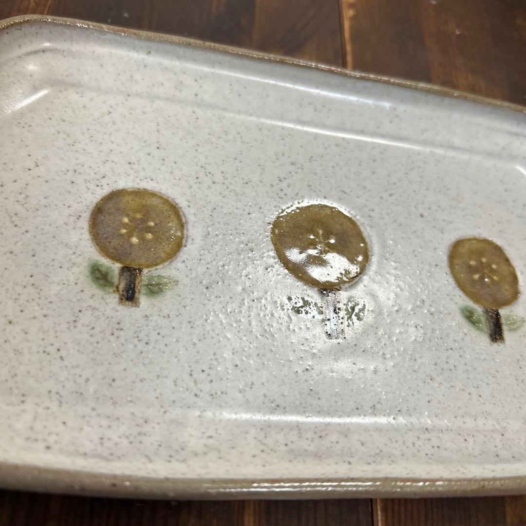 作家　陶芸作家　八角長皿　花模様　お揃いバッチ