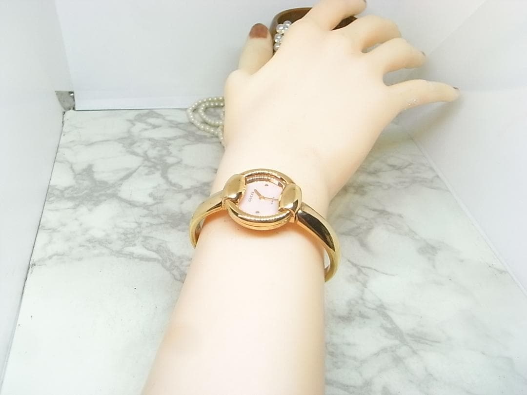 にゃんこ様　美品　グッチ　1400L 　GG文字盤　ピンクゴールド　カラー