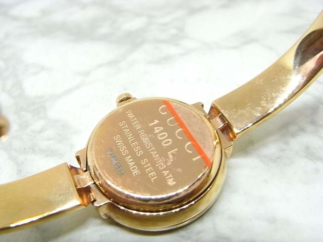 にゃんこ様　美品　グッチ　1400L 　GG文字盤　ピンクゴールド　カラー