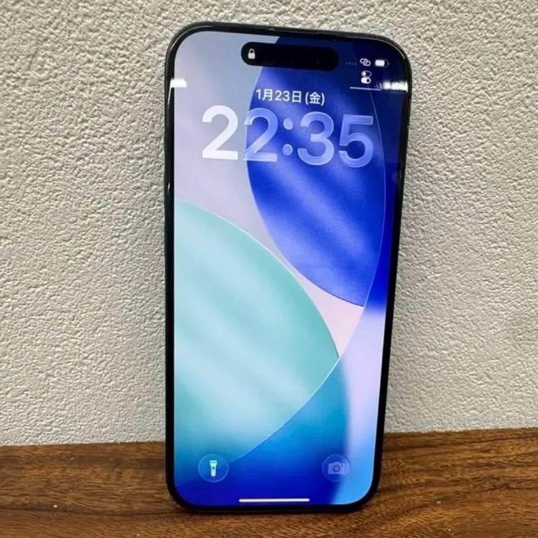 iPhone 15 Pro 256GB MTUC3J/A SIMフリー 背面割れ