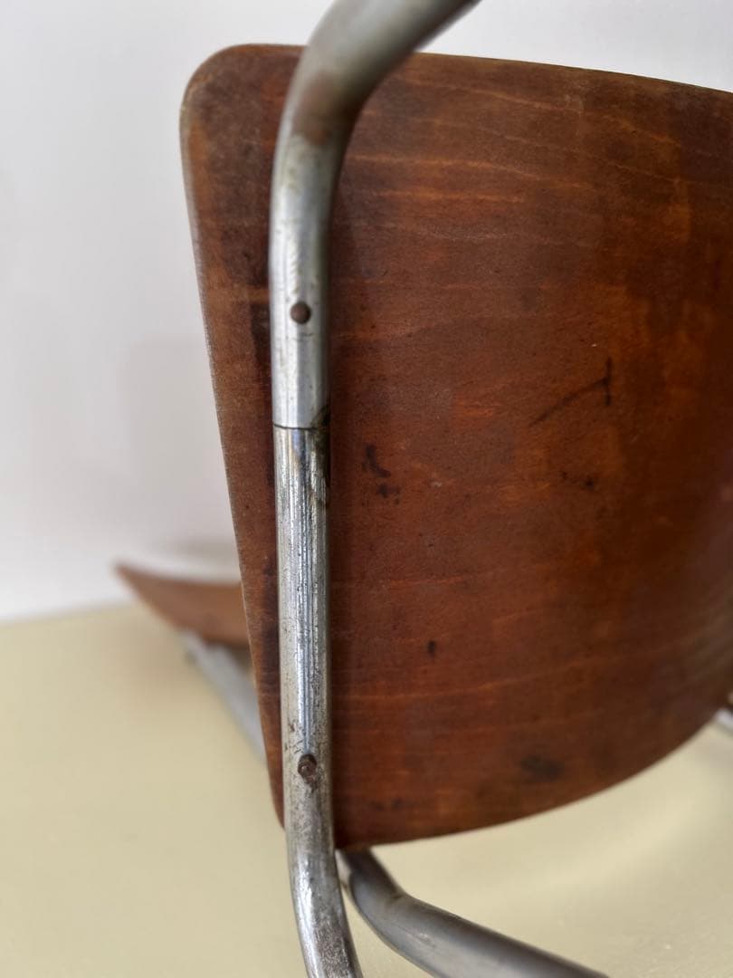 ビンテージ　フランス　1940年代　❶ スチールパイプ　チェア