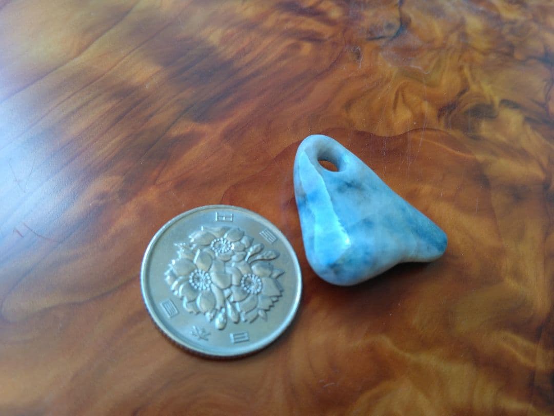 糸魚川翡翠　青