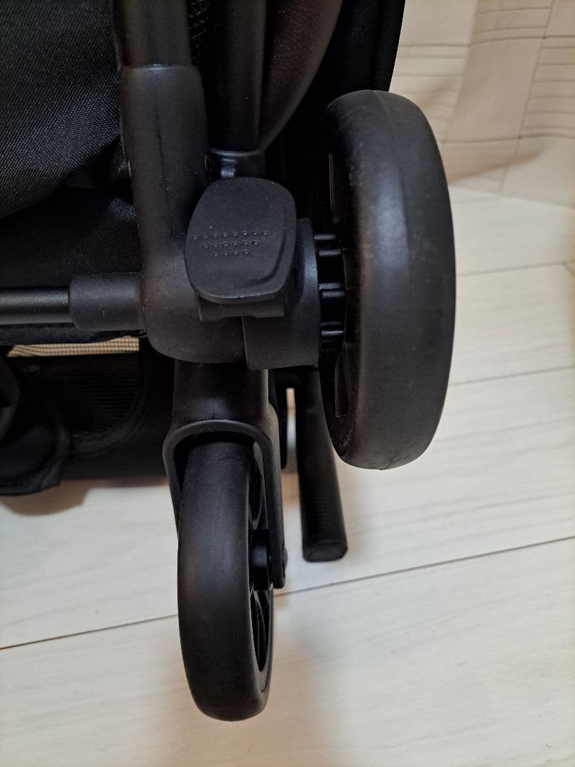 T-REX コンパクト ベビーカー cybex リベル