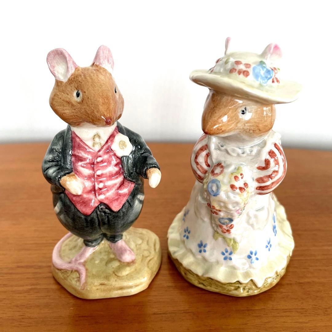 ロイヤルドルトン　ブランブリーヘッジ 結婚式　フィギュリン　置物