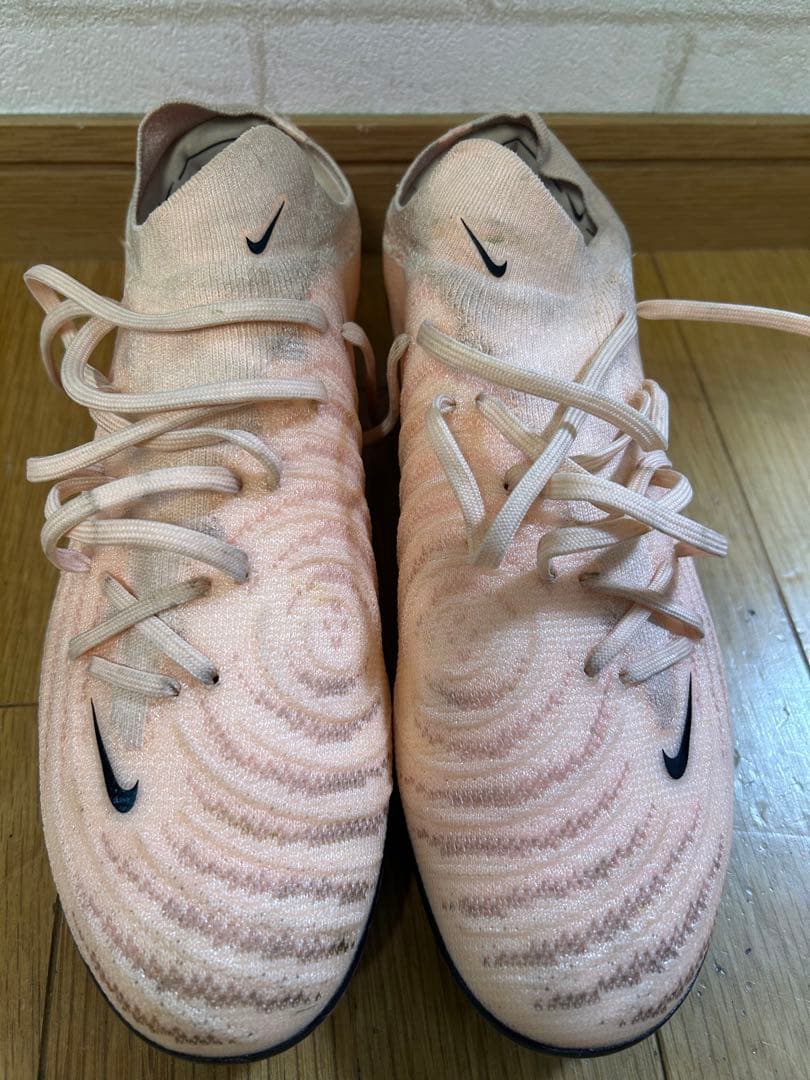 Nike Phantom サッカーシューズ ピンク/ベージュ