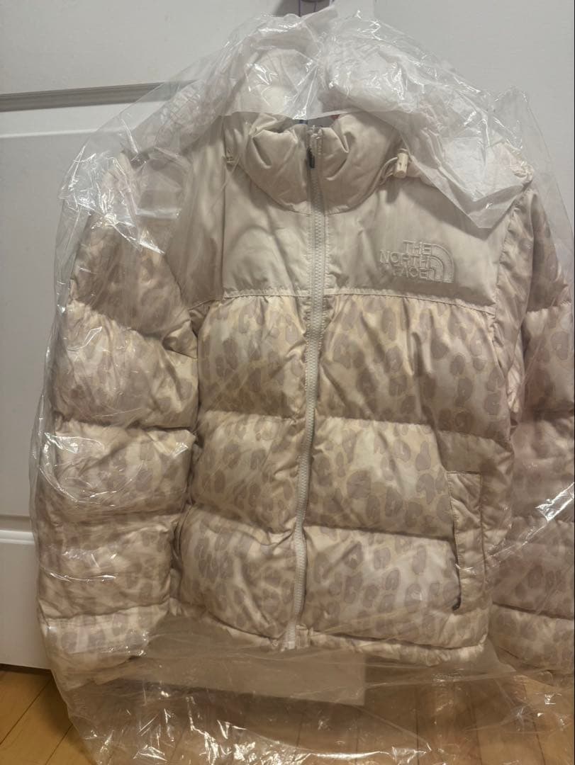 入手困難！完売品⭐︎THE NORTH FACE レオパード柄 ダウンジャケット