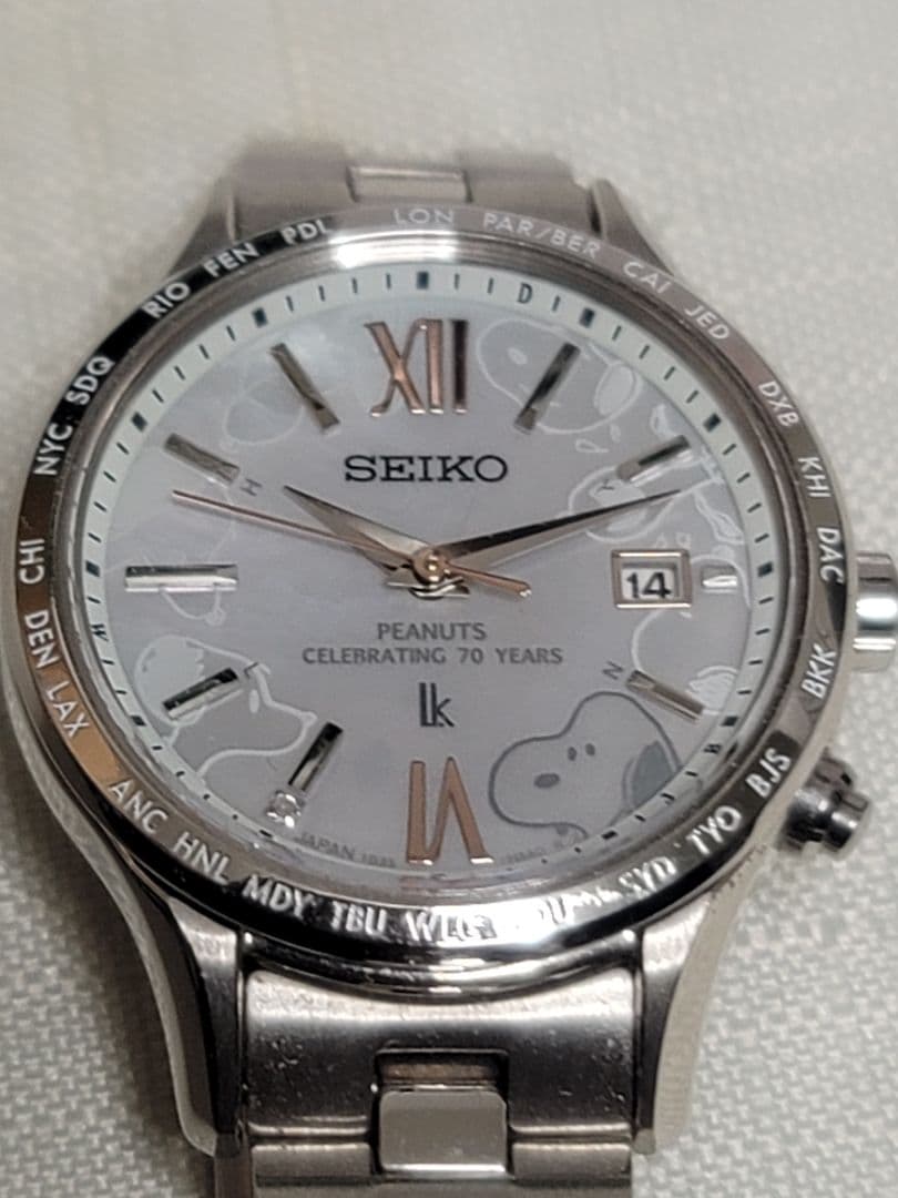 三が日特価稀少品　SEIKO ルキア　PEANUTS 70周年記念モデル 腕時計