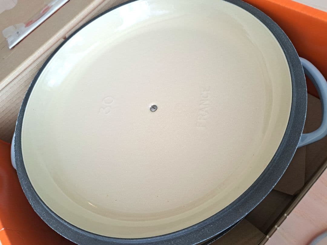 【新品　レア】30cm ル・クルーゼ SHALLOW CASSEROLE