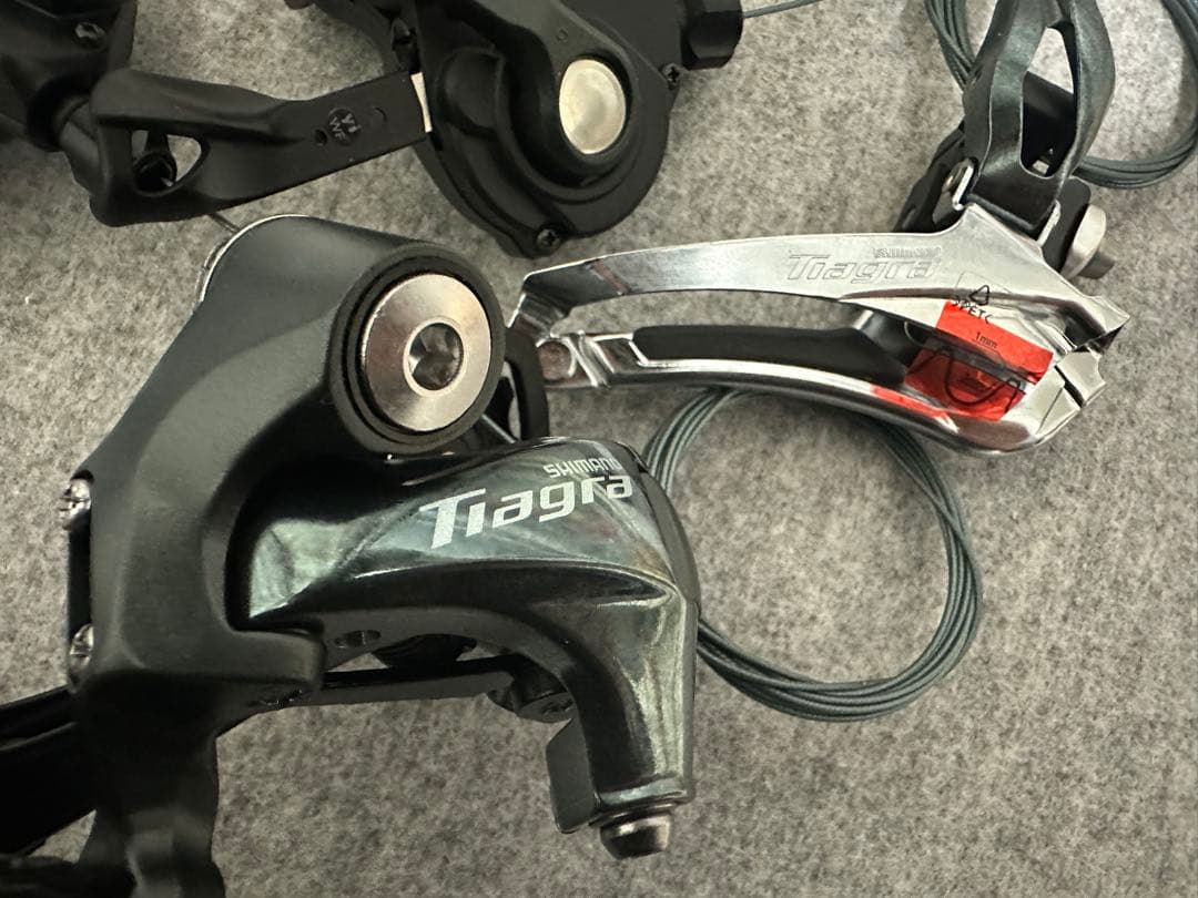 Tiagra SL-4700 コンポセット　フラットバー用