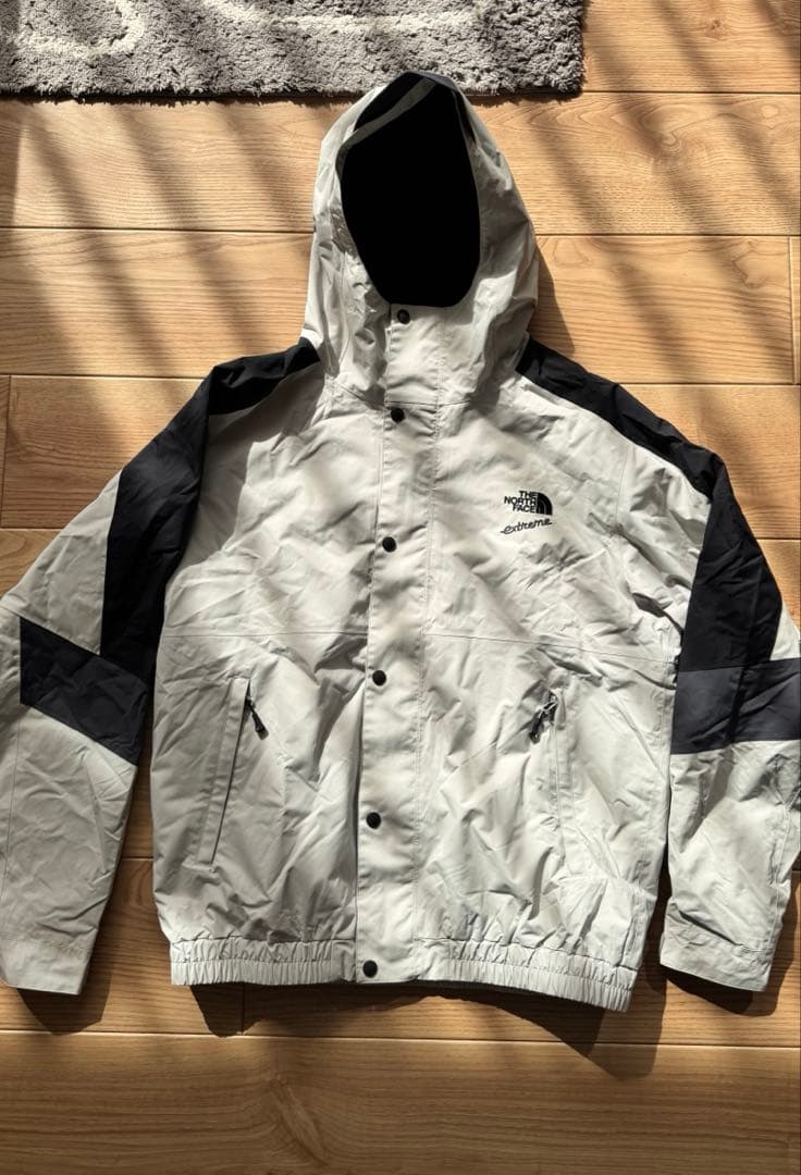 The North Face 92’ Extreme  jacket