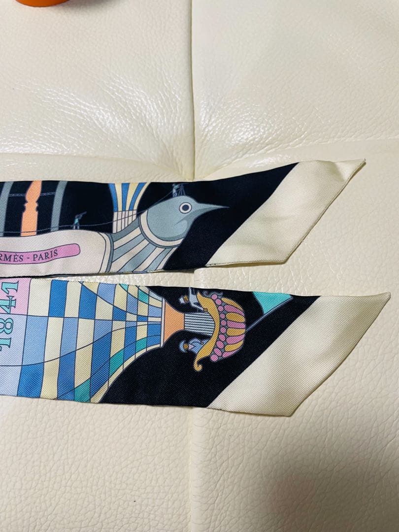 エルメス　ツイリー　Les Folies Du Ciel 大空の狂気　黒