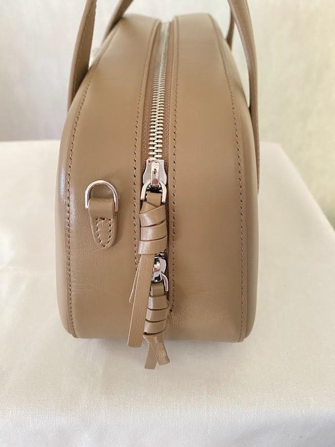 CAFUNE　カフネ Small Asra Boston Bag - Clay