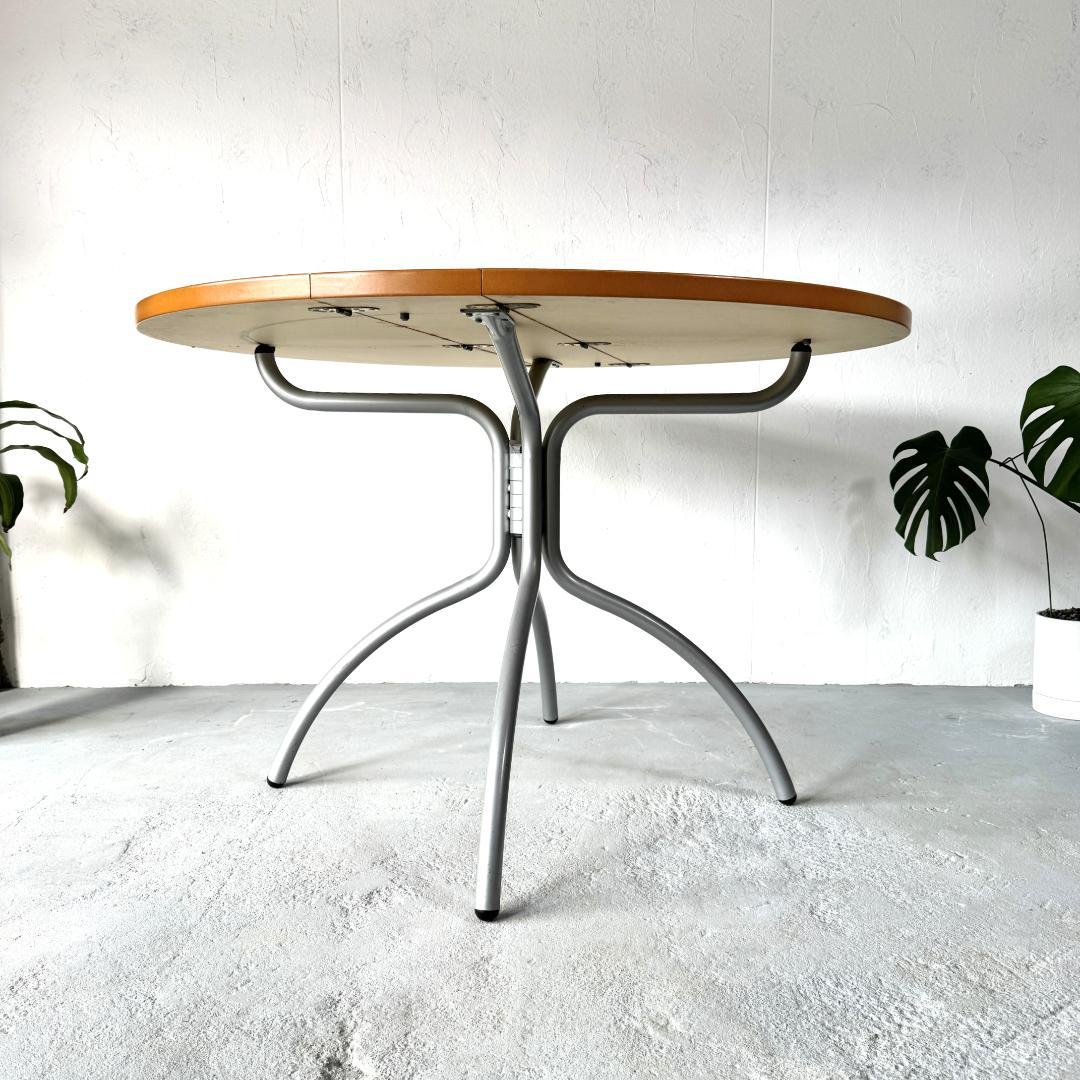 北欧　BoConcept occa ダイニングテーブル バタフライ　丸テーブル
