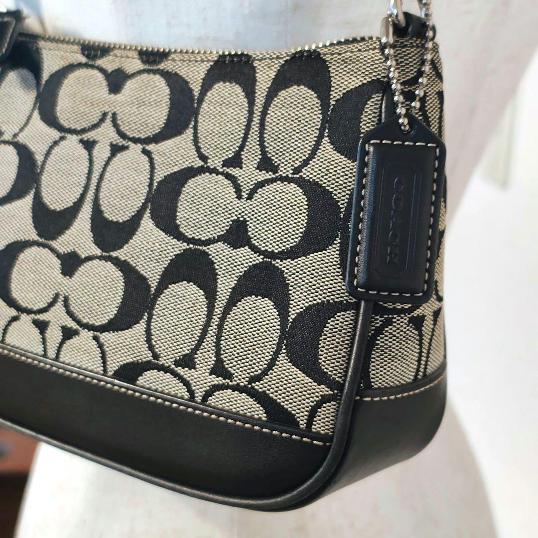 美品 COACH コーチ アクセサリーポーチ キャンバス 黒 シグネチャー