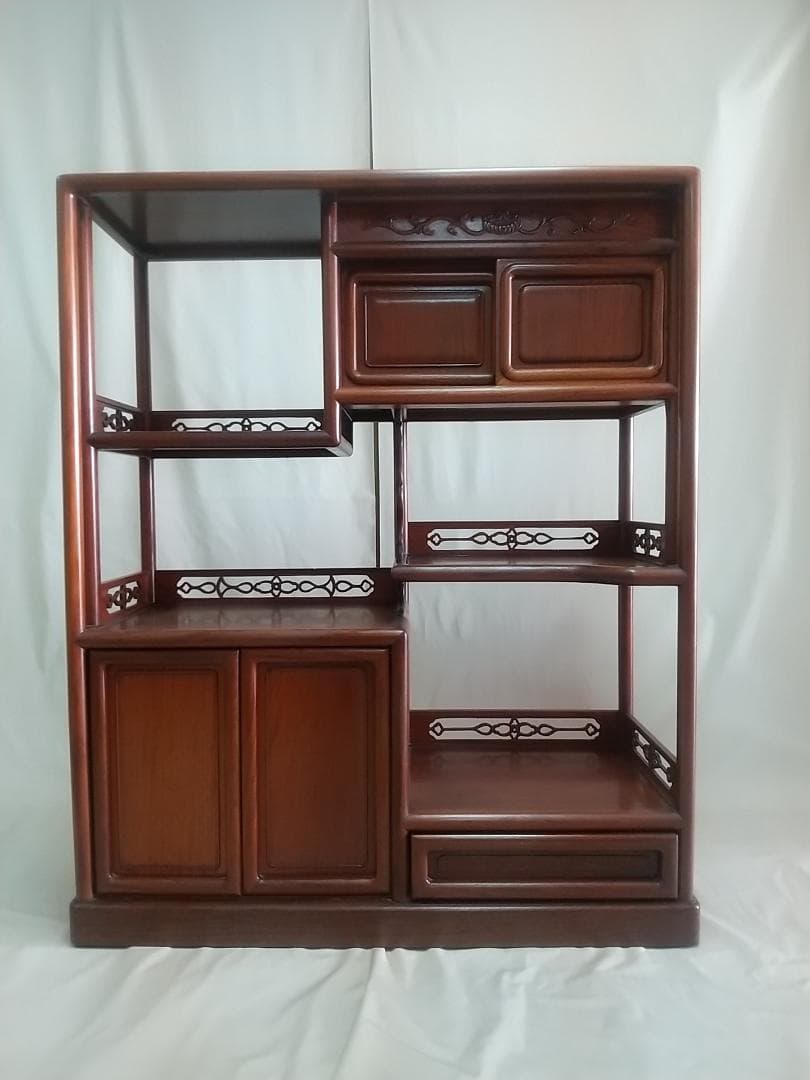 「新古品」飾棚（カリン本無垢材）